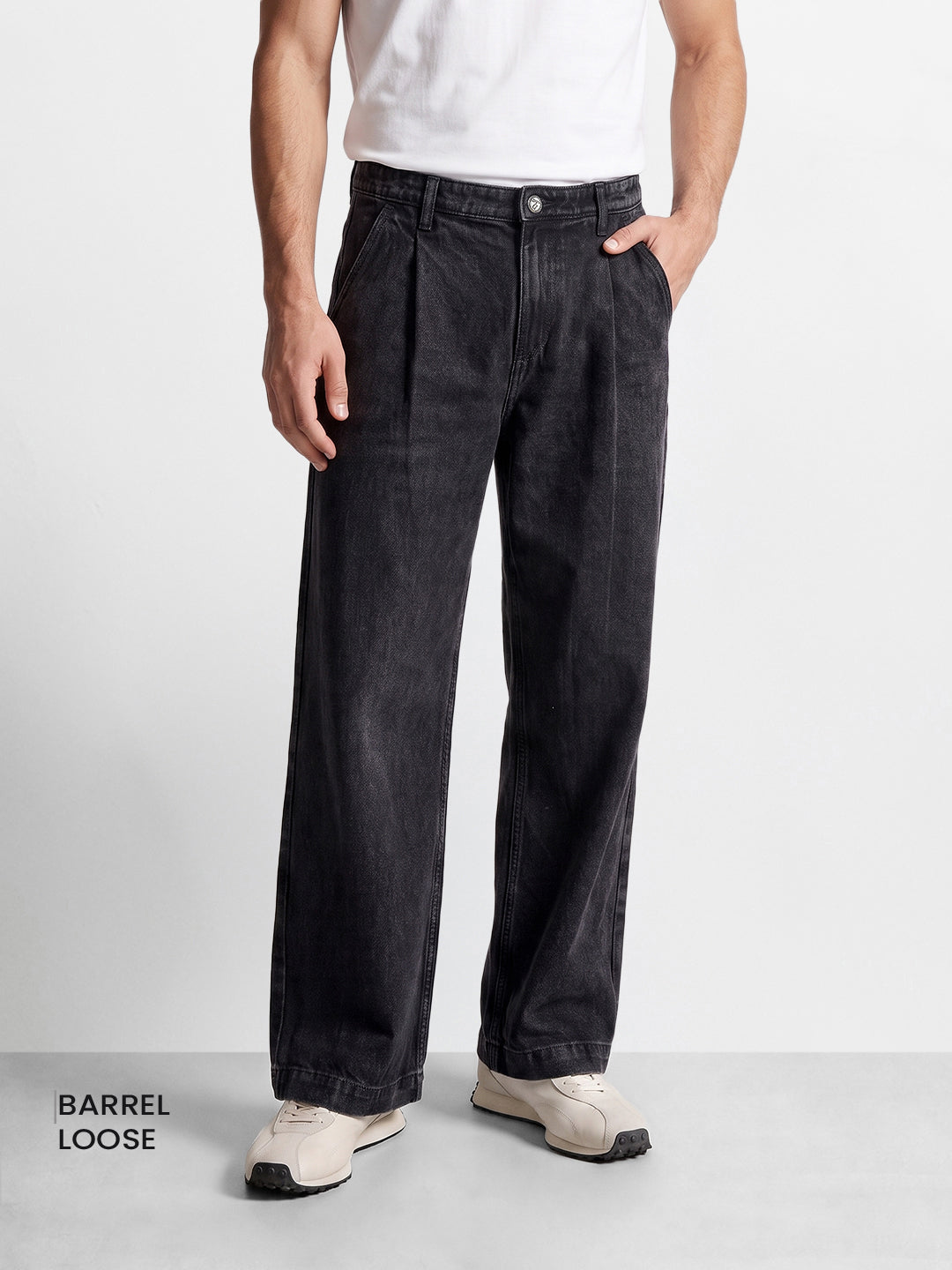 Men's Black Barrel Loose Fit Solid Casual Jeans