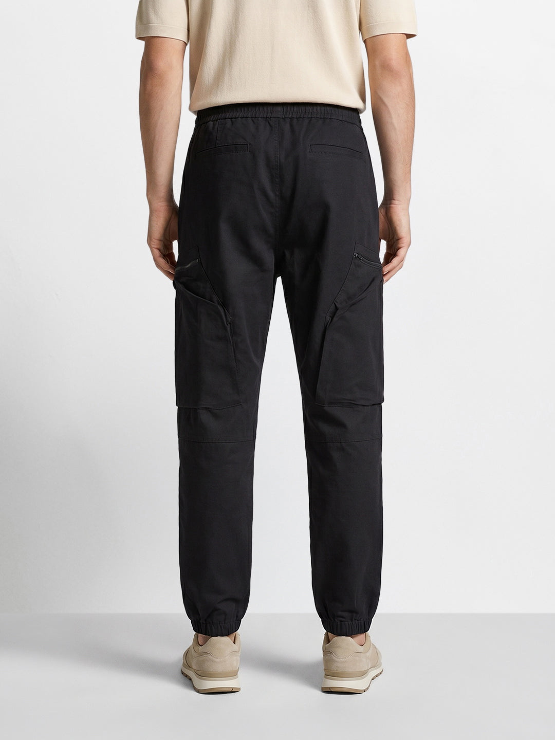 Men's Black Relaxed Fit Solid Utility Cargo