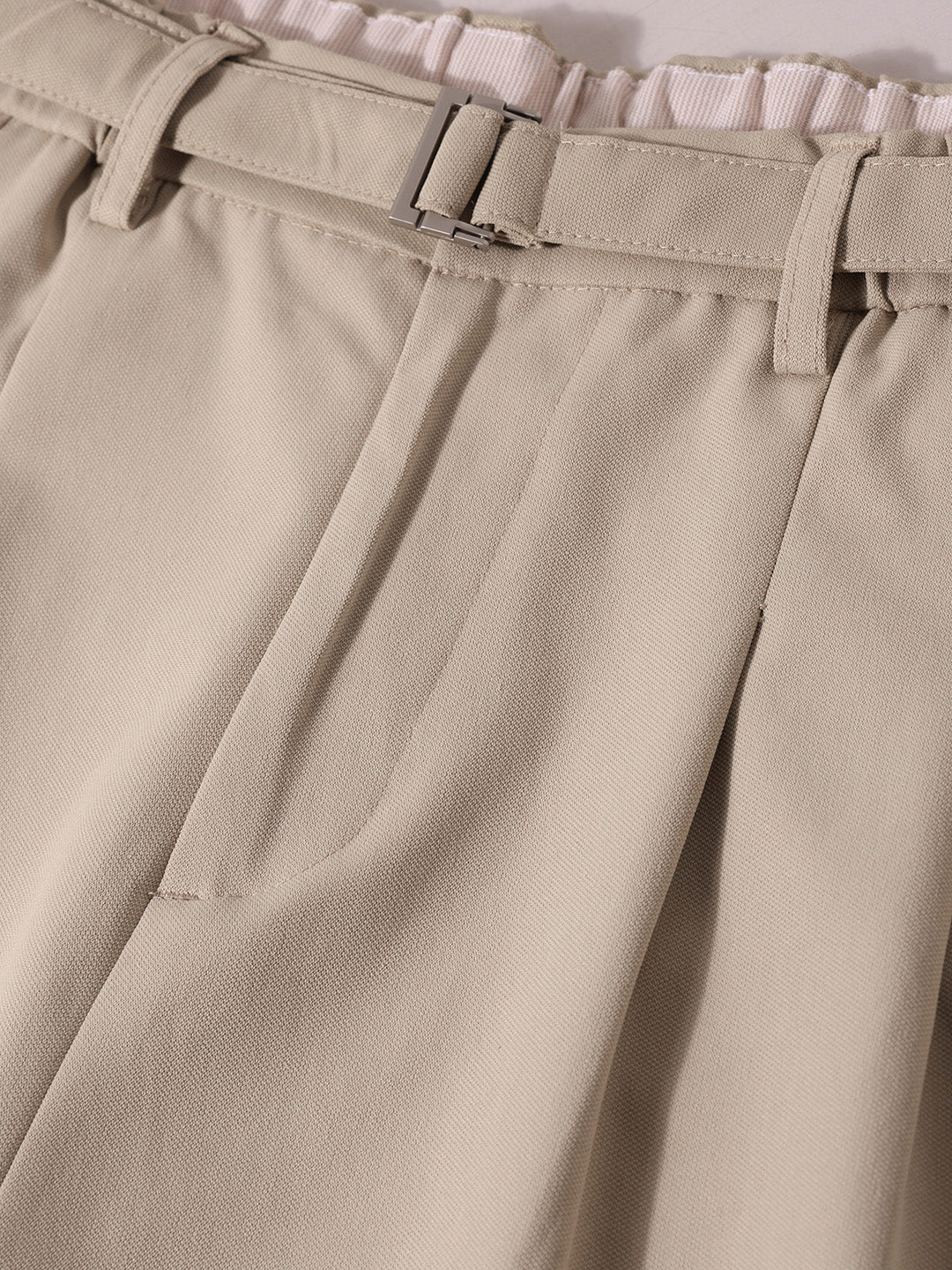 Men's Khaki Relaxed Fit Solid Casual Trousers