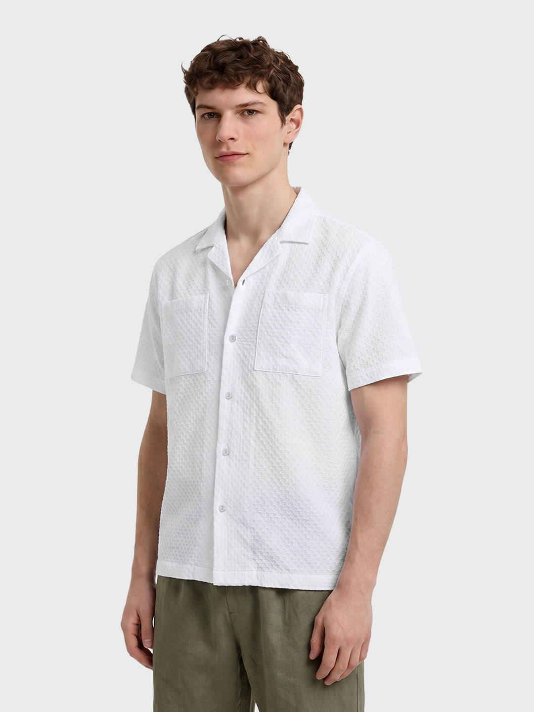 Men's White Relaxed Fit Geometric Resort Shirt