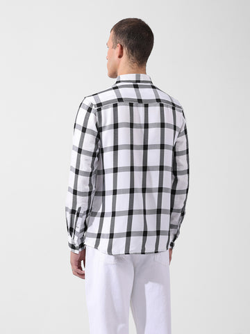 Men's White Regular Fit Checked Casual Shirt