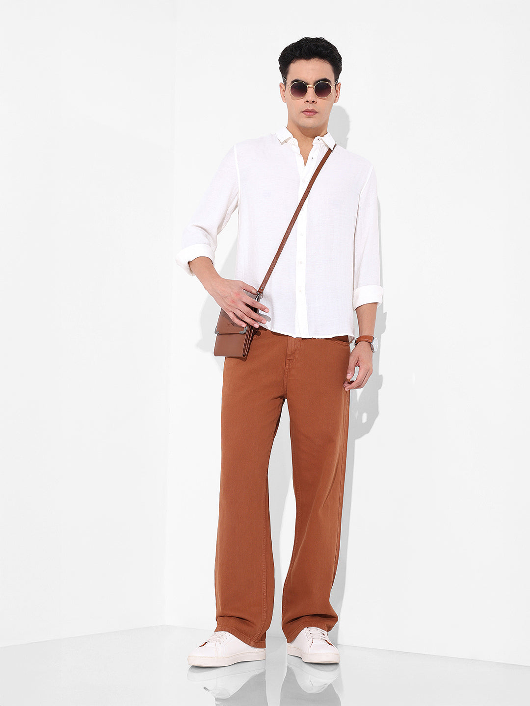 Men's White Regular Fit Casual Solid Shirt