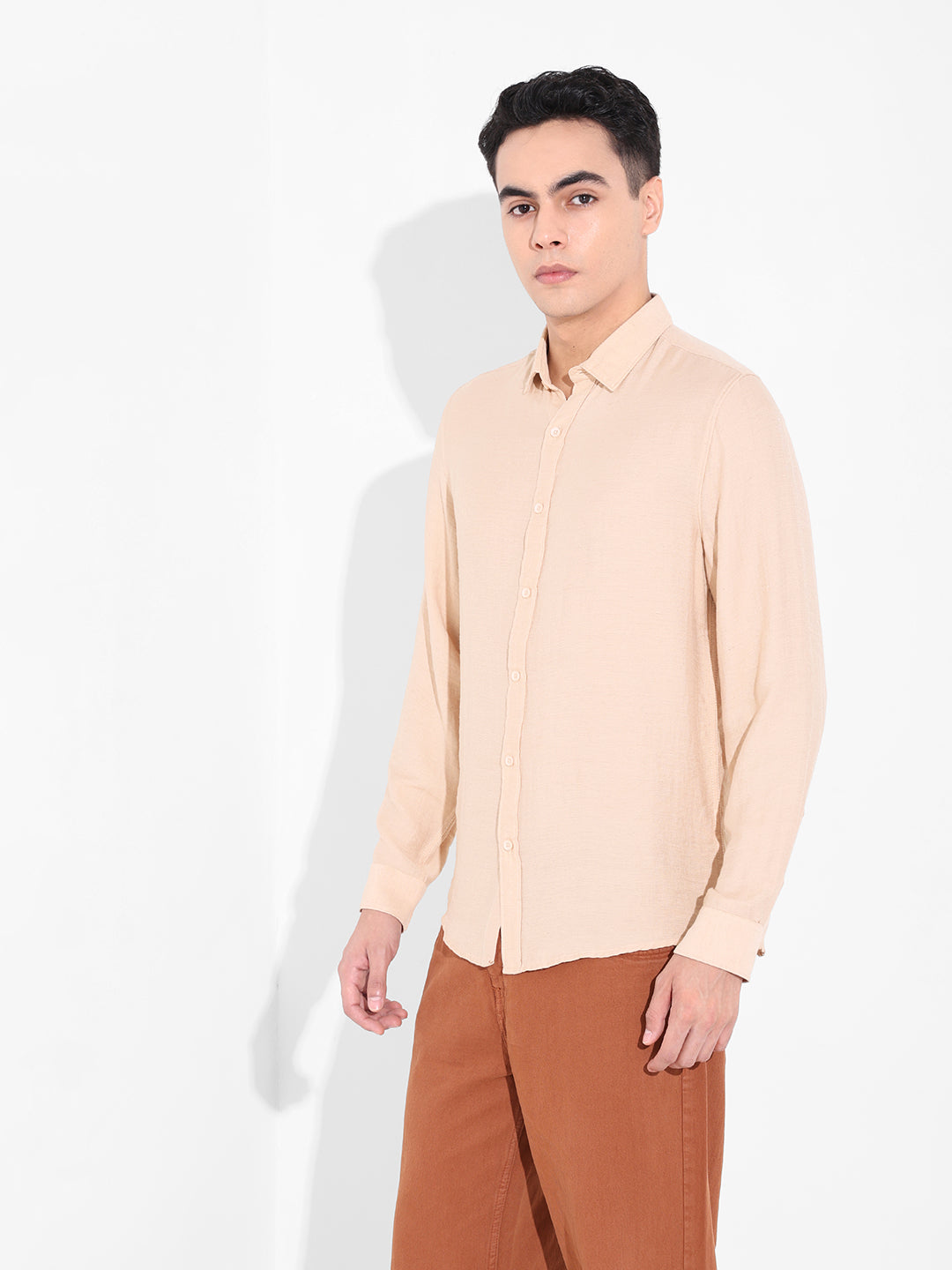 Men's Pink Regular Fit Casual Solid Shirt