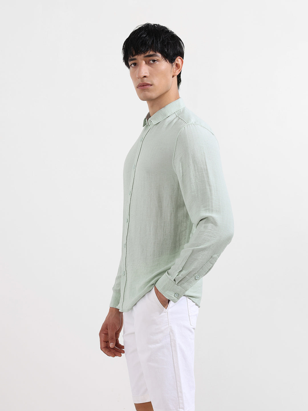 Men's Blue Regular Fit Casual Solid Shirt