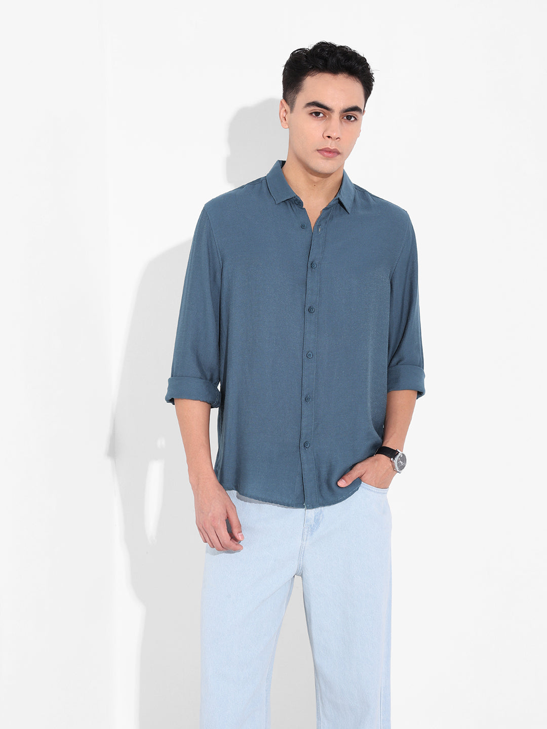 Men's Navy Blue Regular Fit Casual Solid Shirt