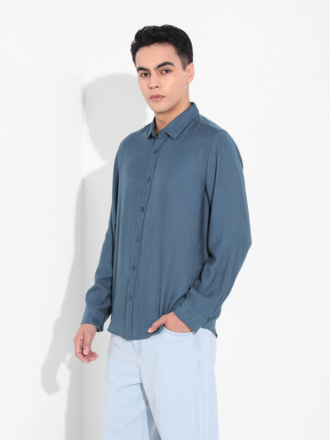 Men's Navy Blue Regular Fit Casual Solid Shirt