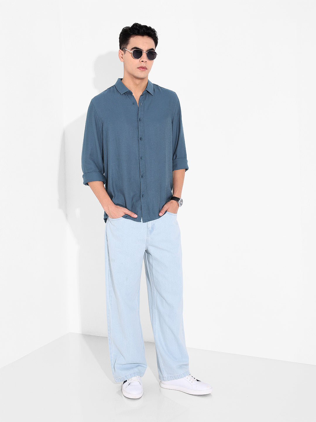 Men's Navy Blue Regular Fit Casual Solid Shirt
