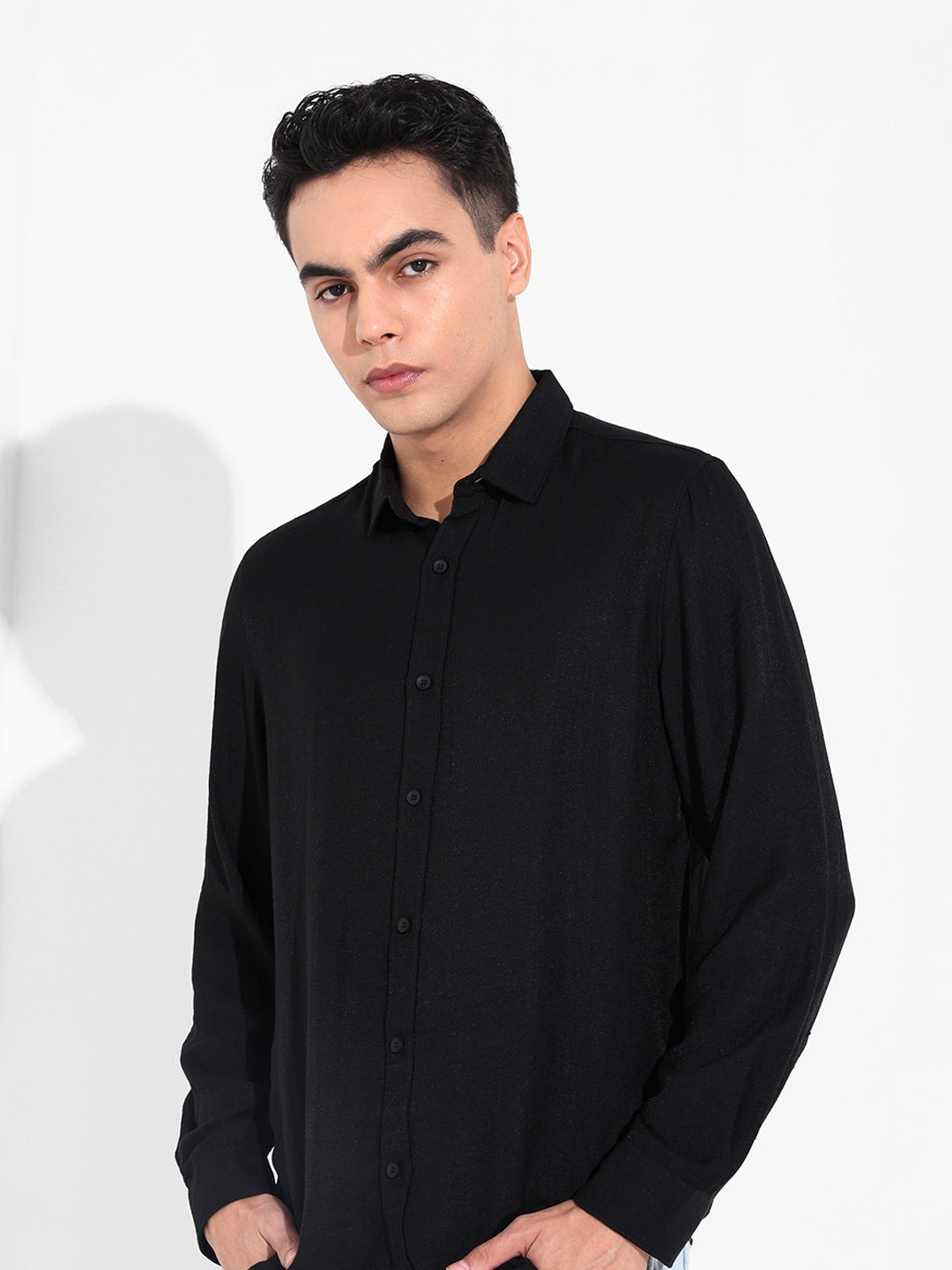 Men's Black Regular Fit Casual Solid Shirt