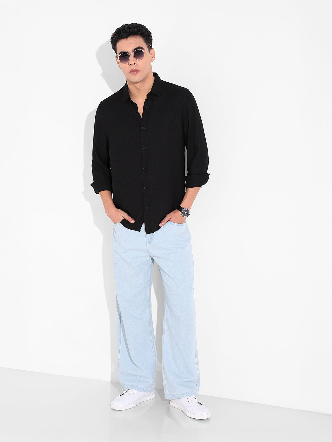 Men's Black Regular Fit Casual Solid Shirt