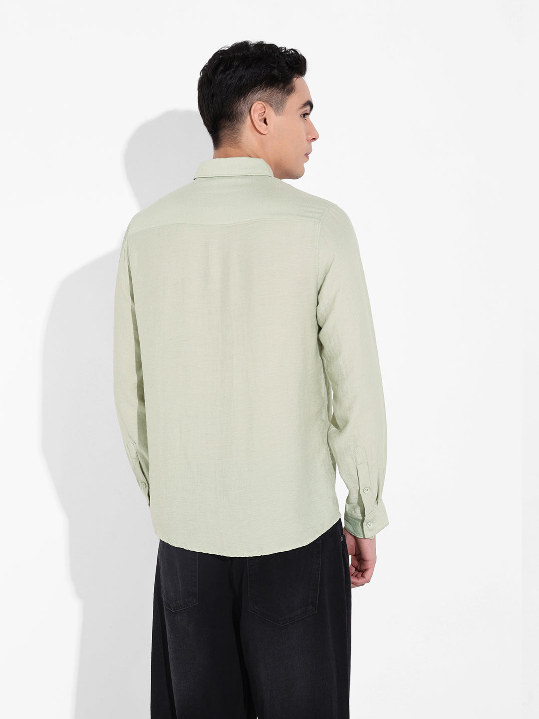 Men's Green Regular Fit Casual Solid Shirt