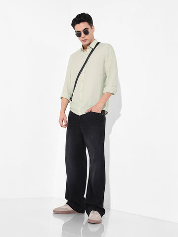 Men's Green Regular Fit Casual Solid Shirt