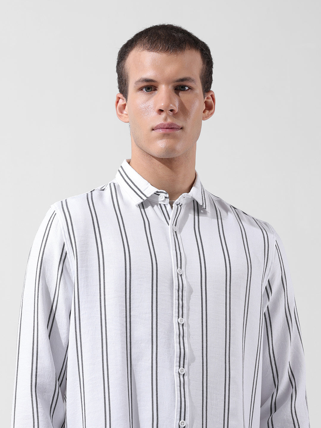 Men's White Regular Fit Striped Casual Shirt
