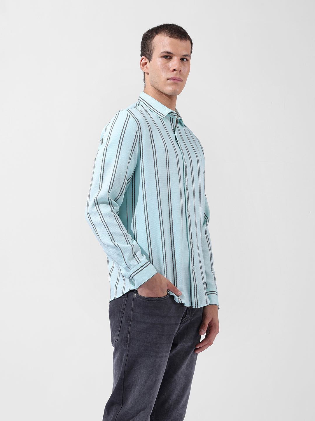 Men's Green Regular Fit Striped Casual Shirt