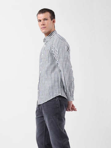 Men's Navy Blue Slim Fit Striped Casual Shirt