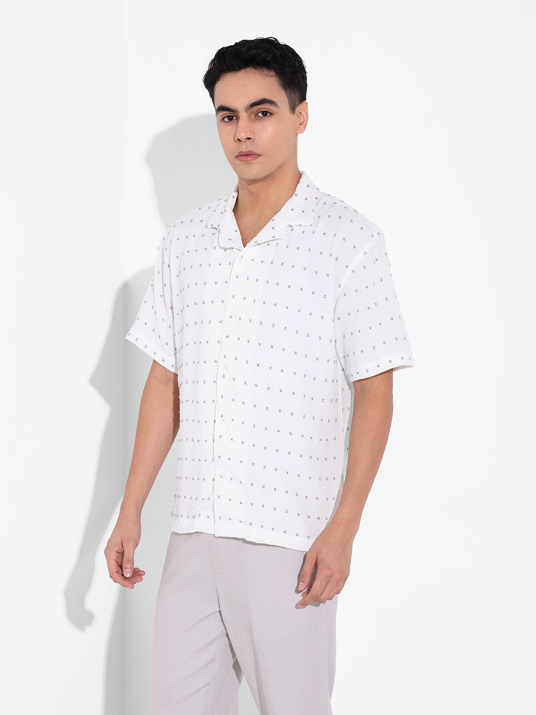 Men's White Relaxed Fit Resort Wear Textured Shirt