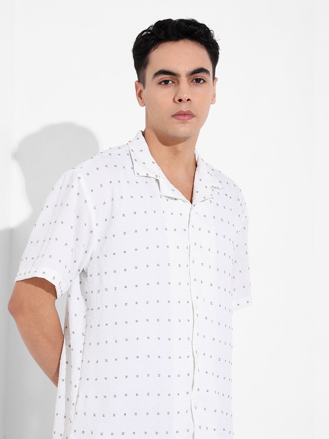 Men's White Relaxed Fit Resort Wear Textured Shirt