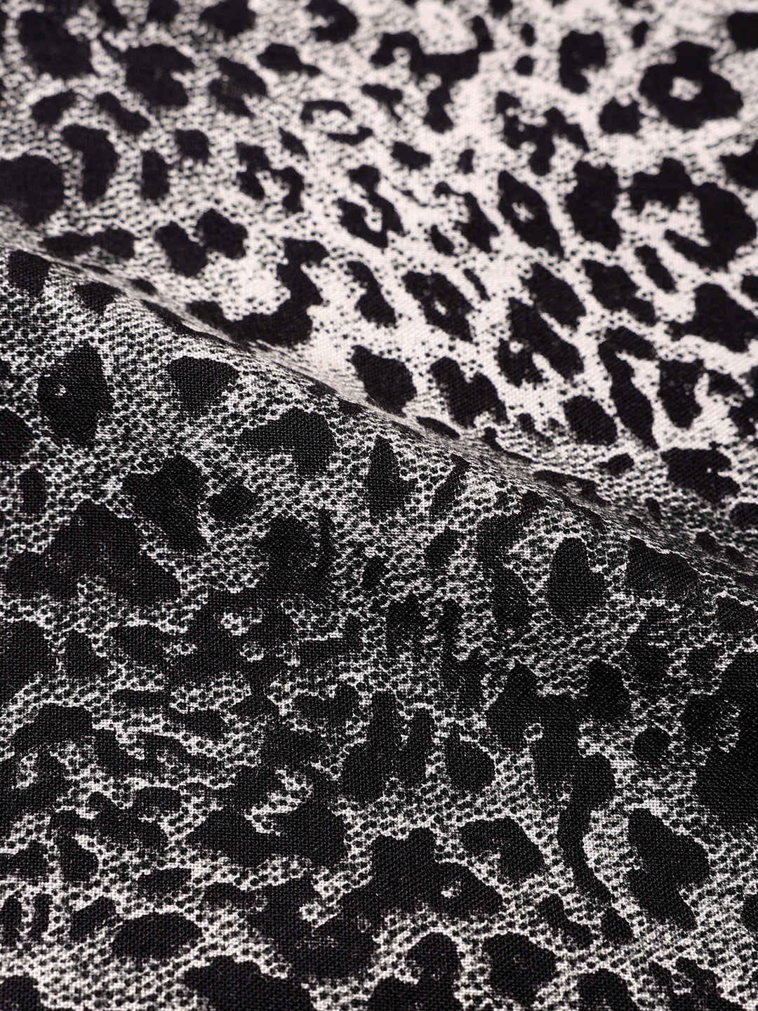 Men's Black Slim Fit Party Wear Printed Shirt