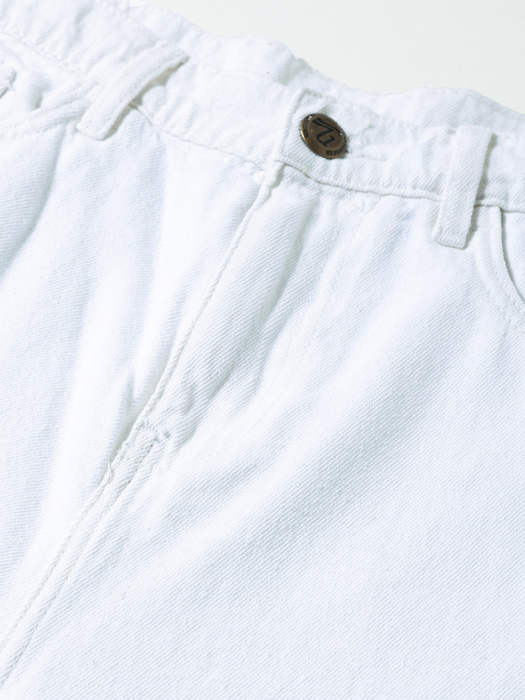 Men's White Regular Fit  Warner Bros Shorts