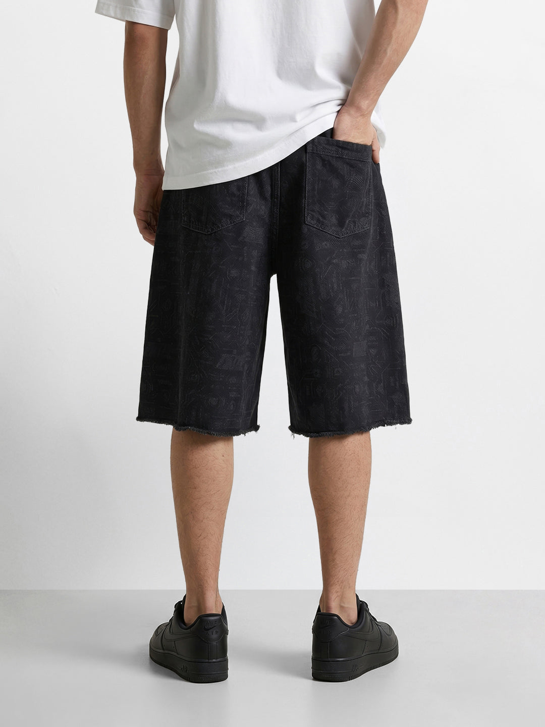 Men's Black Relaxed Fit  Tom And Jerry Character Shorts