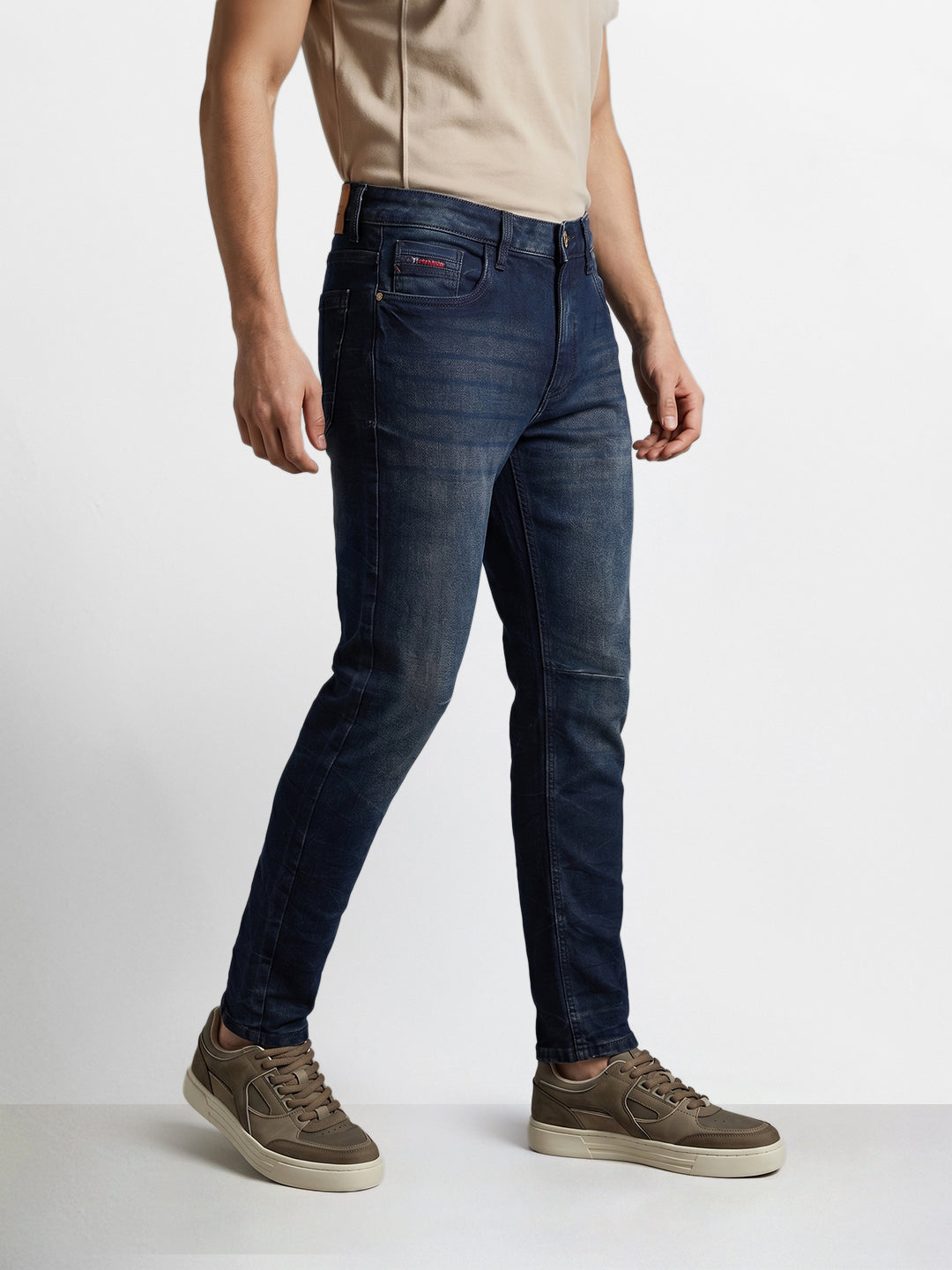 Men's Blue Carrot Fit Solid Casual Jeans