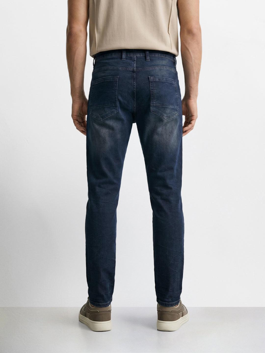 Men's Blue Carrot Fit Solid Casual Jeans