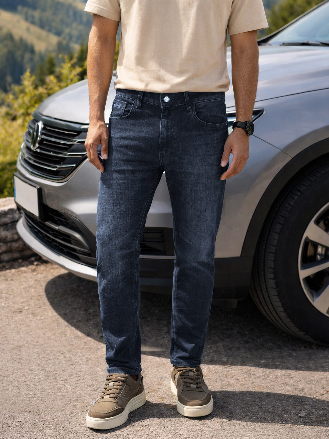 Men's Blue Carrot Fit Solid Casual Jeans