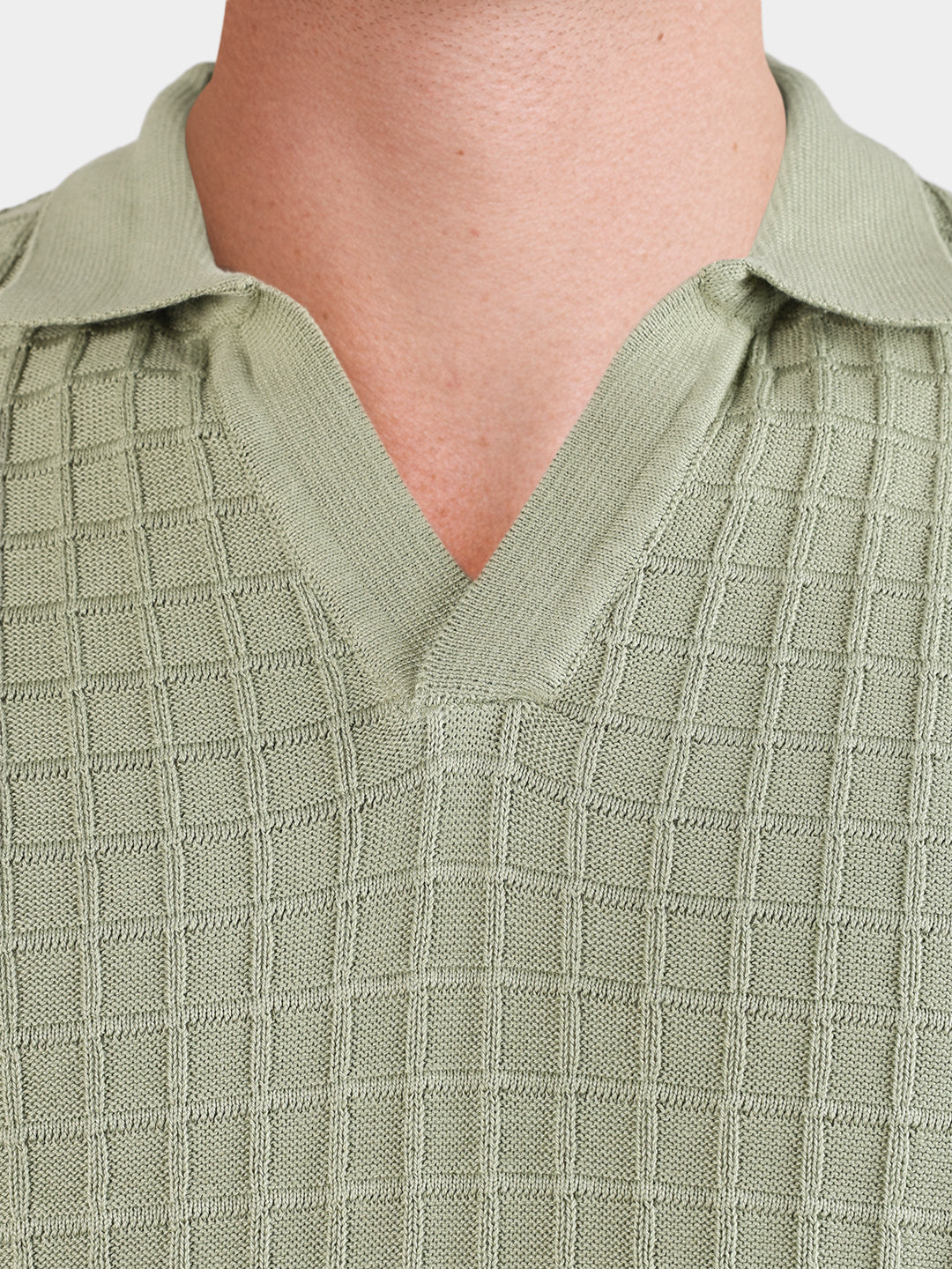 Men's Green Slim Fit Solid Flat Knit Polos