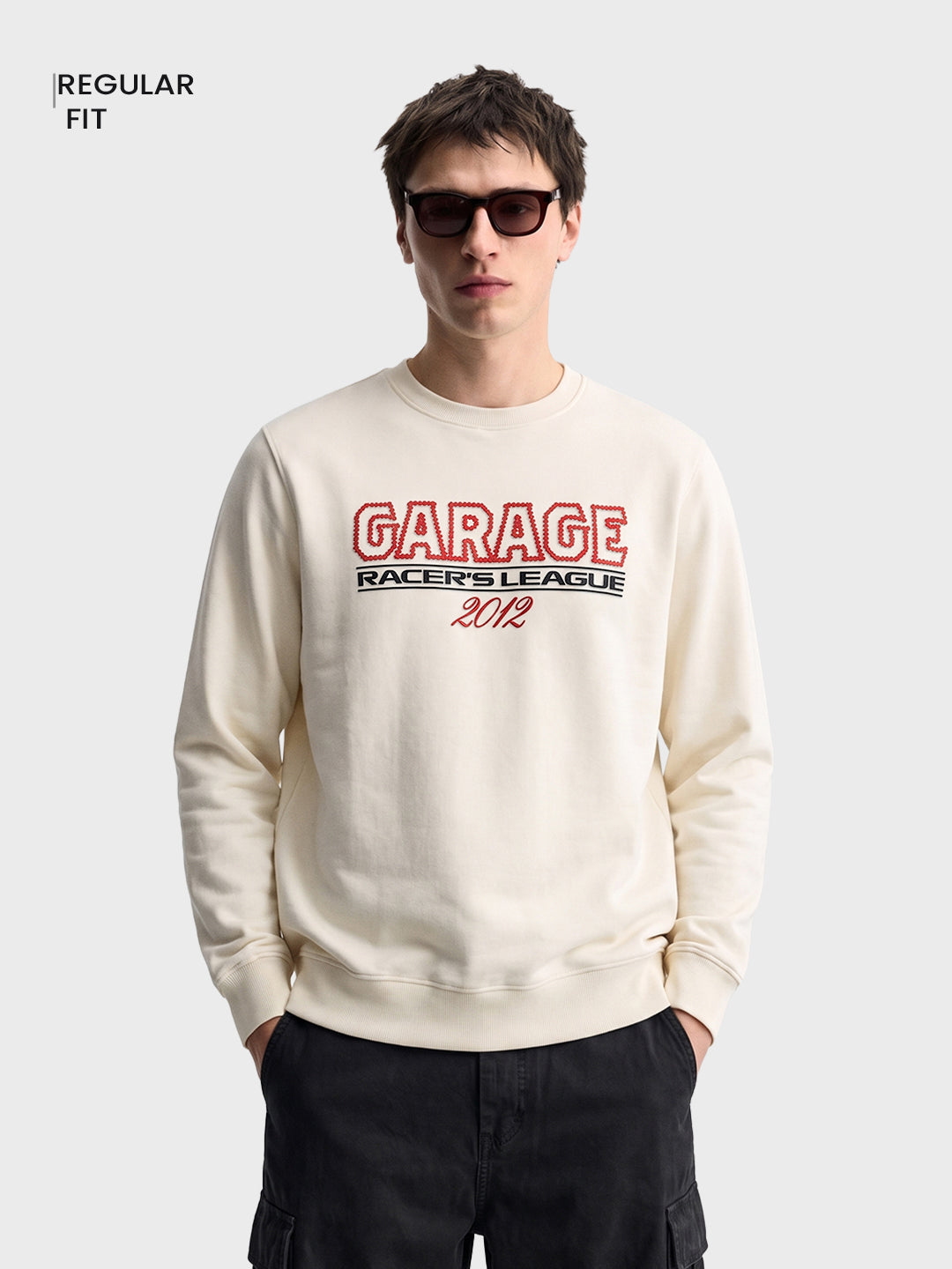 Men's Off White Regular Fit Graphic Printed Casual Sweatshirt