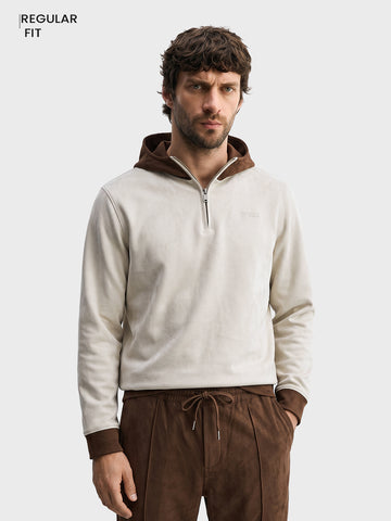 Men's Off White Regular Fit Solid Casual Sweatshirt