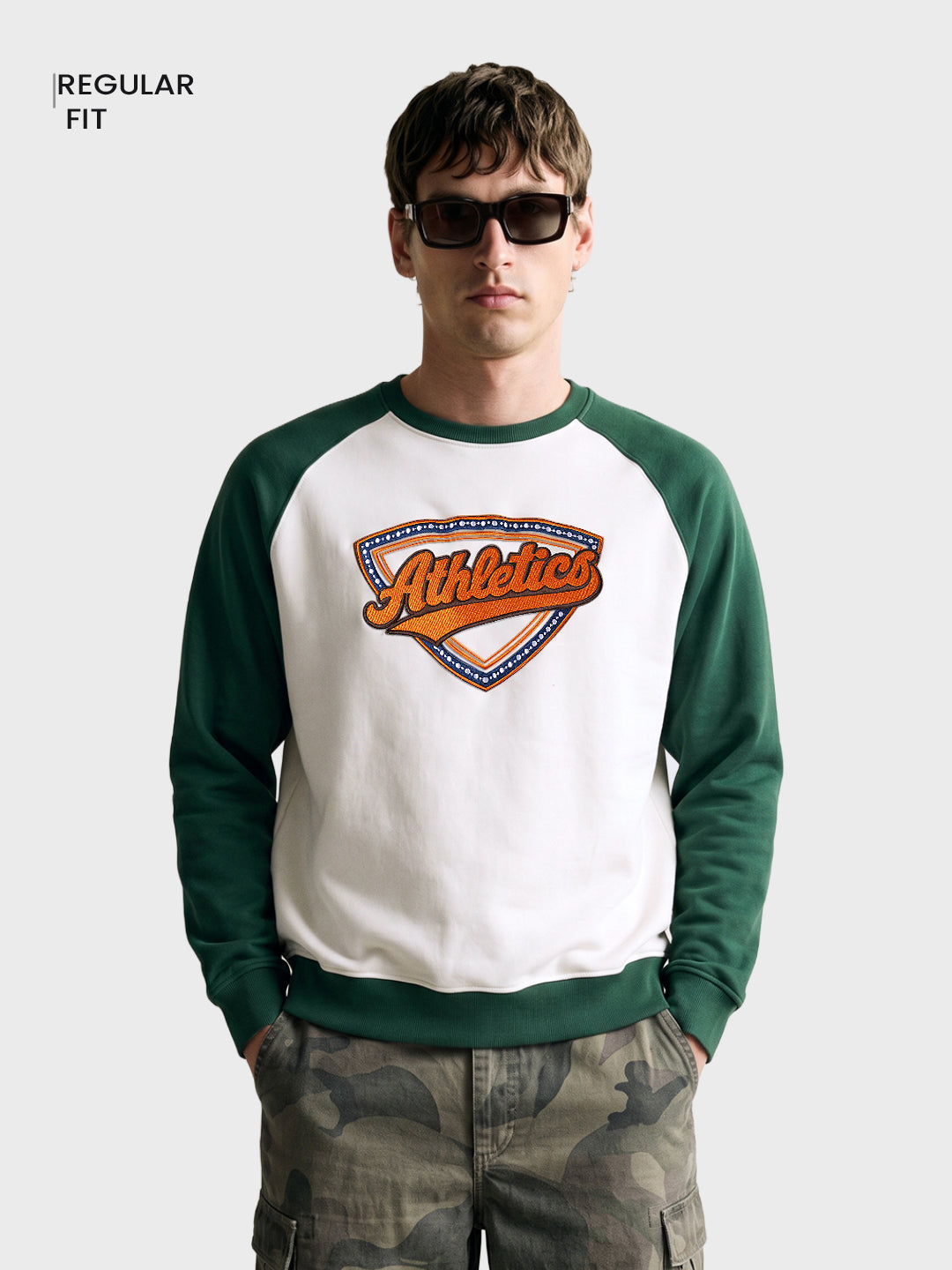 Men's Green Regular Fit Embroidered Street Wear Sweatshirt
