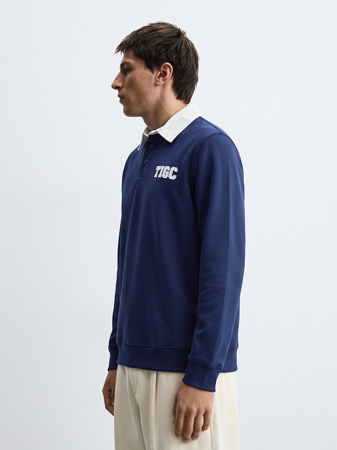 Men's Navy Blue Regular Fit Solid Casual Sweatshirt