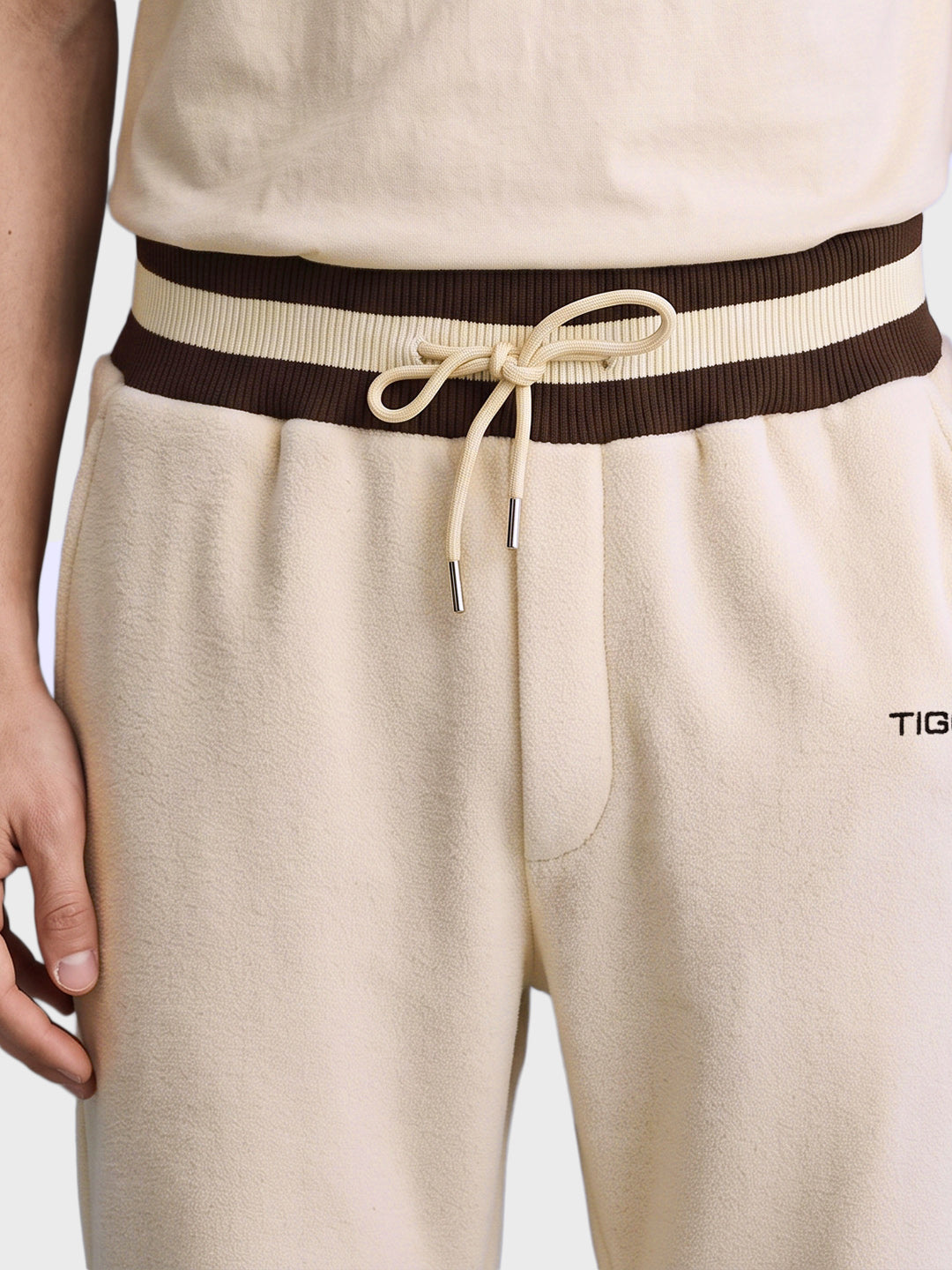 Men's Beige Regular Fit Solid Casual Sweatpants