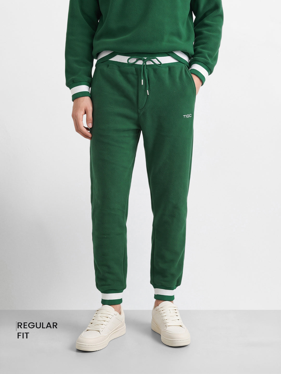 Men's Green Regular Fit Solid Casual Sweatpants