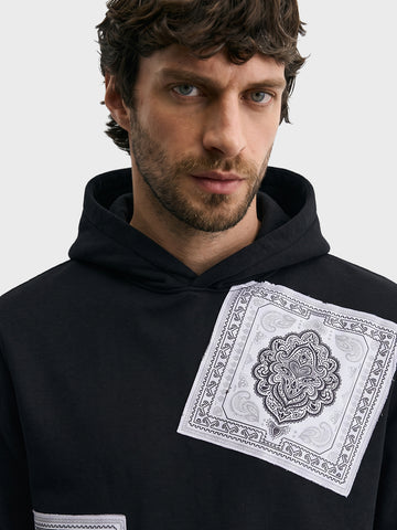 Men's Black Relaxed Fit Solid Resort Sweatshirt
