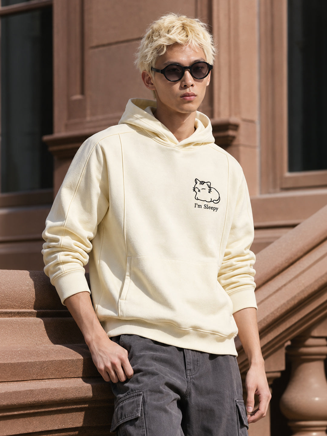 Men's Off White Relaxed Fit Embroidered Casual Hooded Sweatshirt