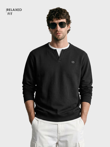 Men's Black Relaxed Fit Solid Casual Sweatshirt