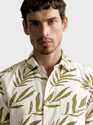 Men's Green Relaxed Fit Printed Casual Shirt
