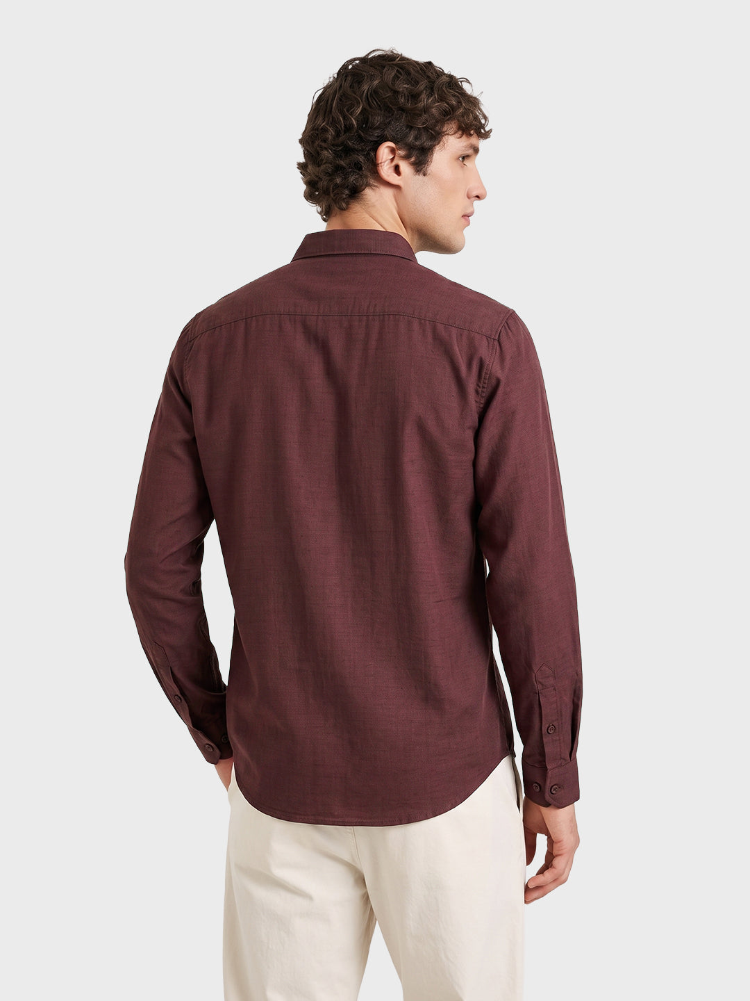 Men's Maroon Slim Fit Solid Casual Shirt