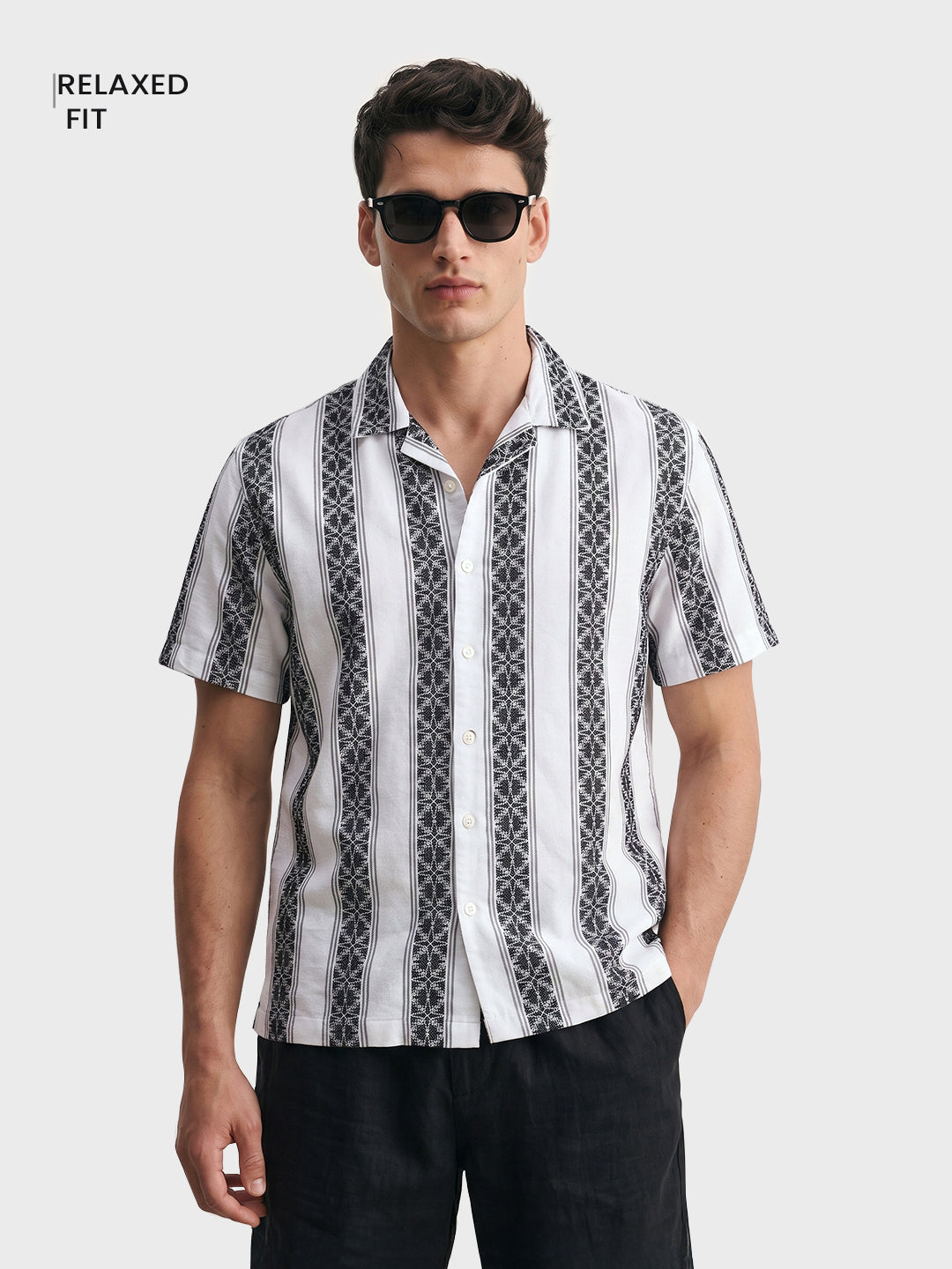 Men's Black Relaxed Fit Striped Casual Shirt