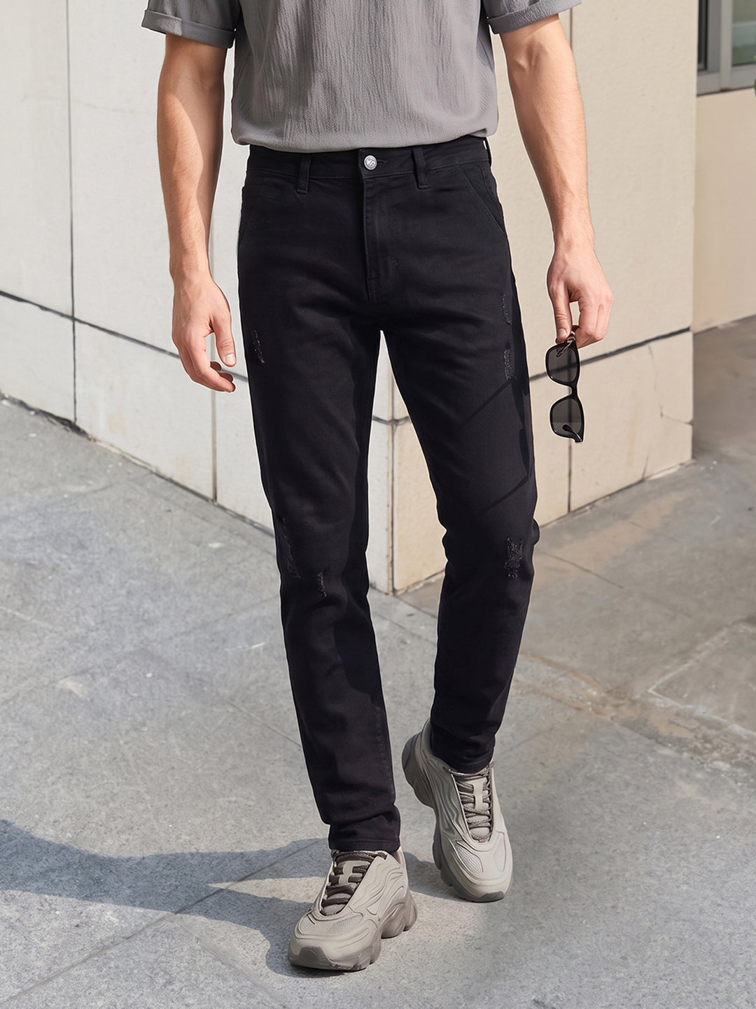 Men's Black Slim Fit Solid Casual Jeans