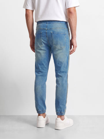 Men's Blue Slim Fit Solid Casual Jeans