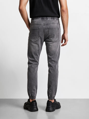 Men's Grey Slim Fit Solid Casual Jeans