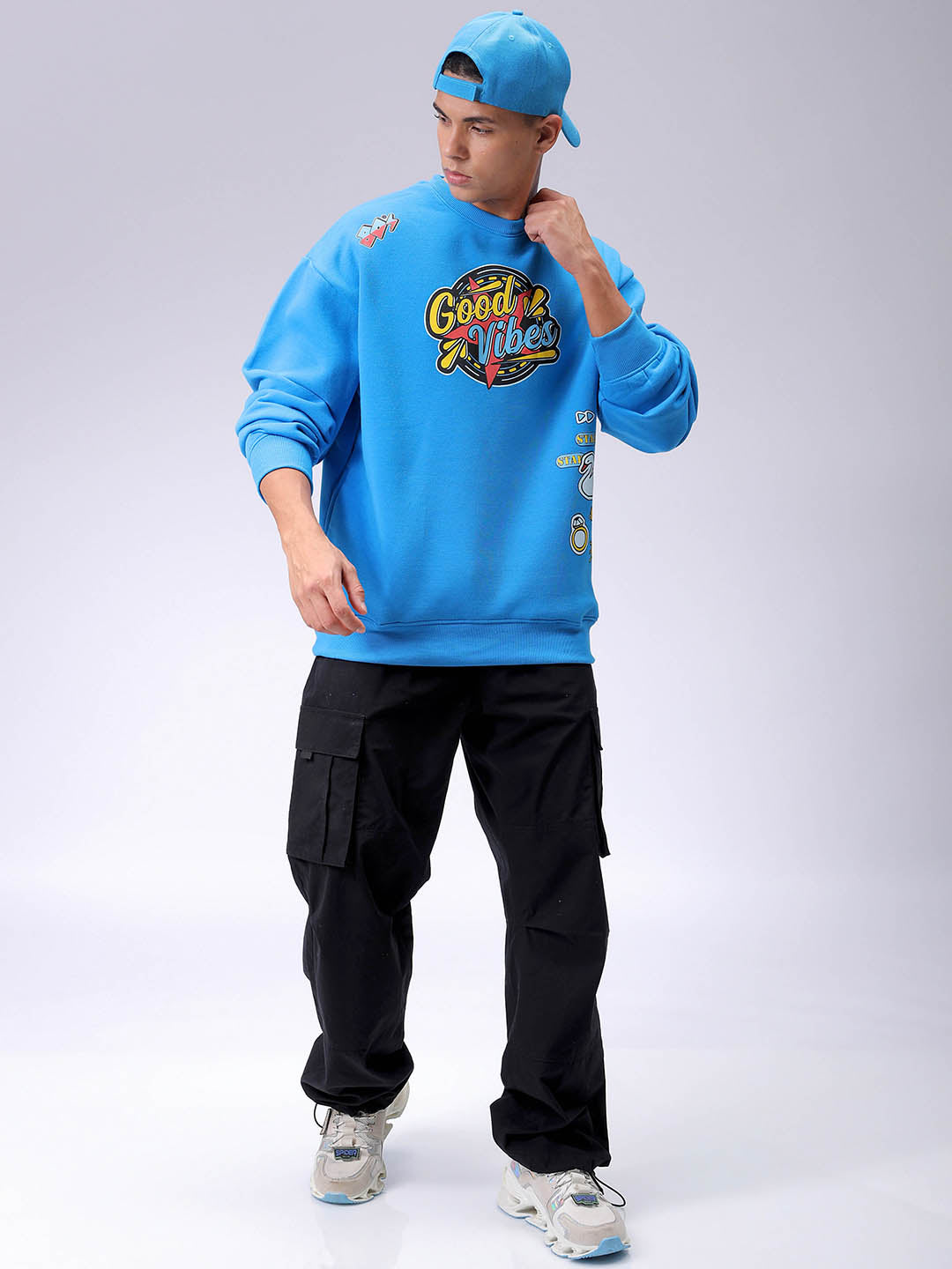 Men's Blue Oversized Back Printed Overhead-Crewneck Sweatshirt