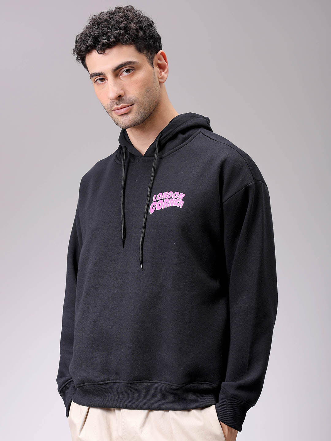 Men's Black Relaxed Fit Placement Printed Overhead-Hooded Sweatshirt