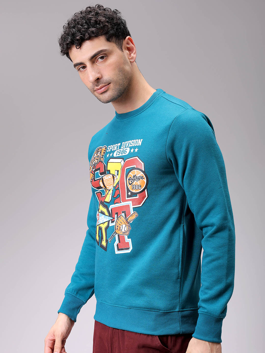Men's Green Regular Fit Placement Printed Overhead-Crewneck Sweatshirt