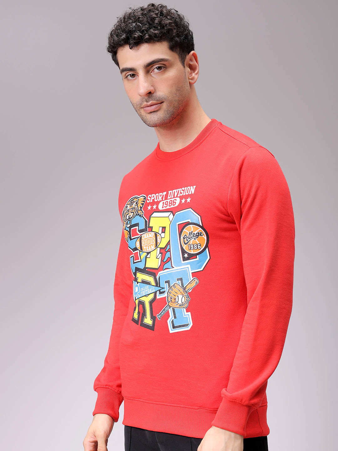 Men's Red Regular Fit Placement Printed Overhead-Crewneck Sweatshirt