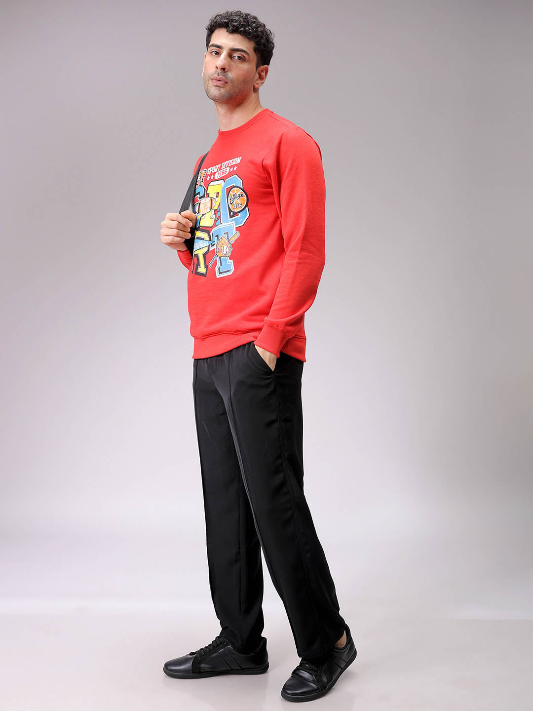 Men's Red Regular Fit Placement Printed Overhead-Crewneck Sweatshirt