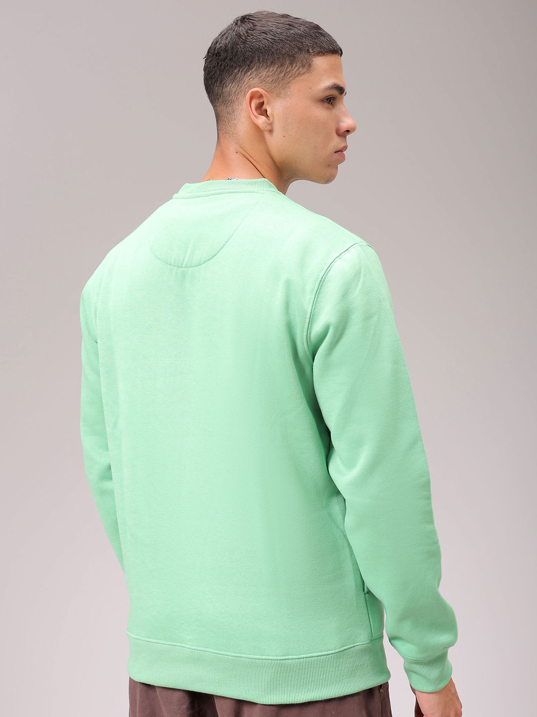 Men's Green Regular Fit Solid Overhead Crewneck Sweatshirt