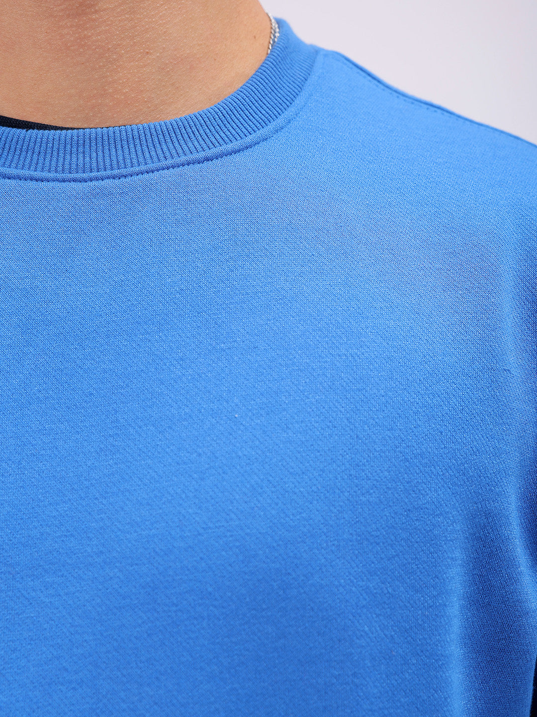 Men's Blue Regular Fit Solid Overhead Crewneck Sweatshirt