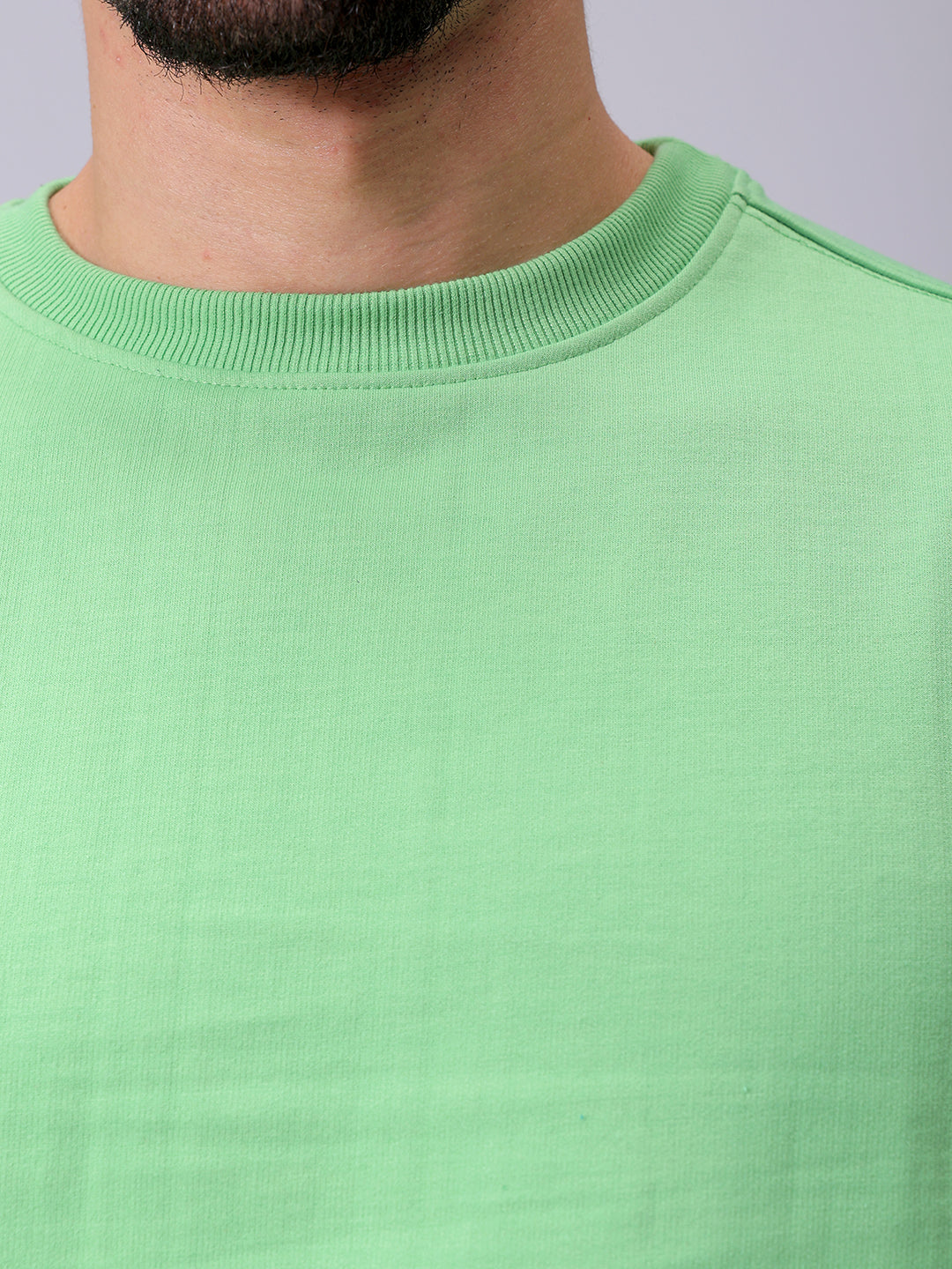 Men's Green Relaxed Fit Solid Overhead-Crewneck Sweatshirt